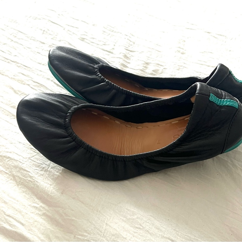 Tiek Black Italian Leather Comfort Travel Flat Shoes Size 7